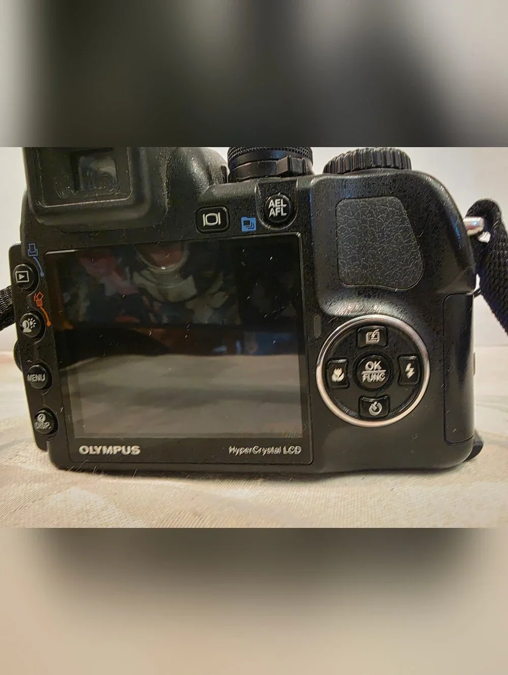 Olympus SP-57OUz 10MP CCD AA Battery Digital Camera/Strap& Lens Cap/ Case